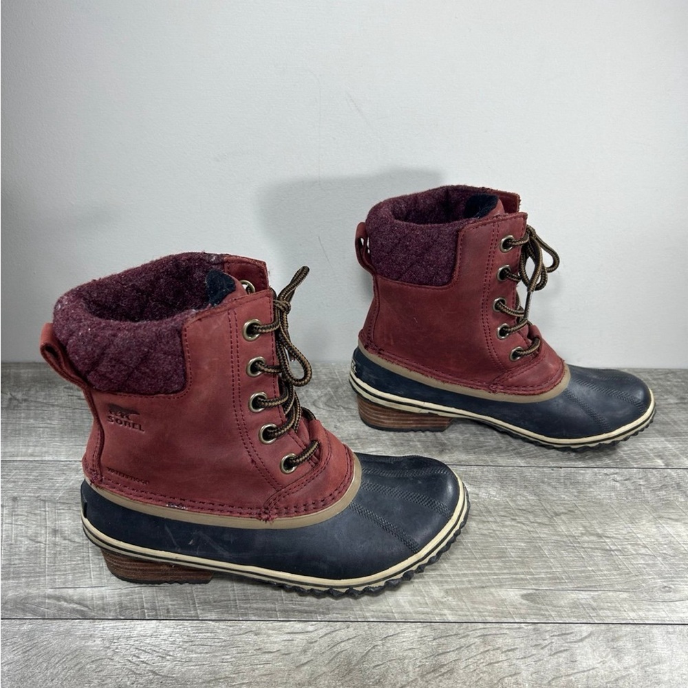 Sorel NL2348 Slimpack Lace II Women’s Waterproof Red Leather Booties Boots Sz 7